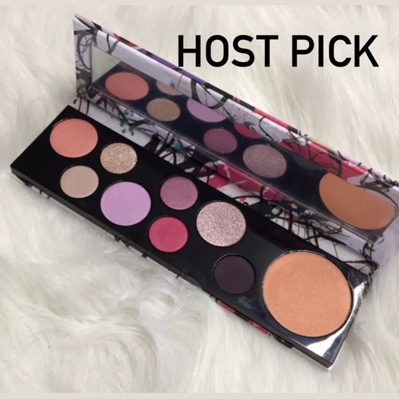 MAC Cosmetics Other - Mac fashion fanatig